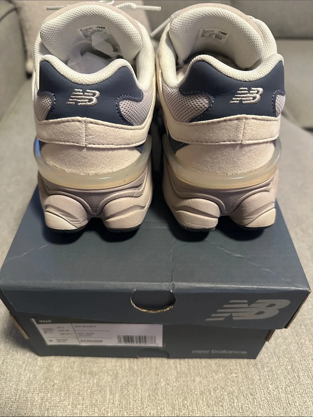 New Balance 9060